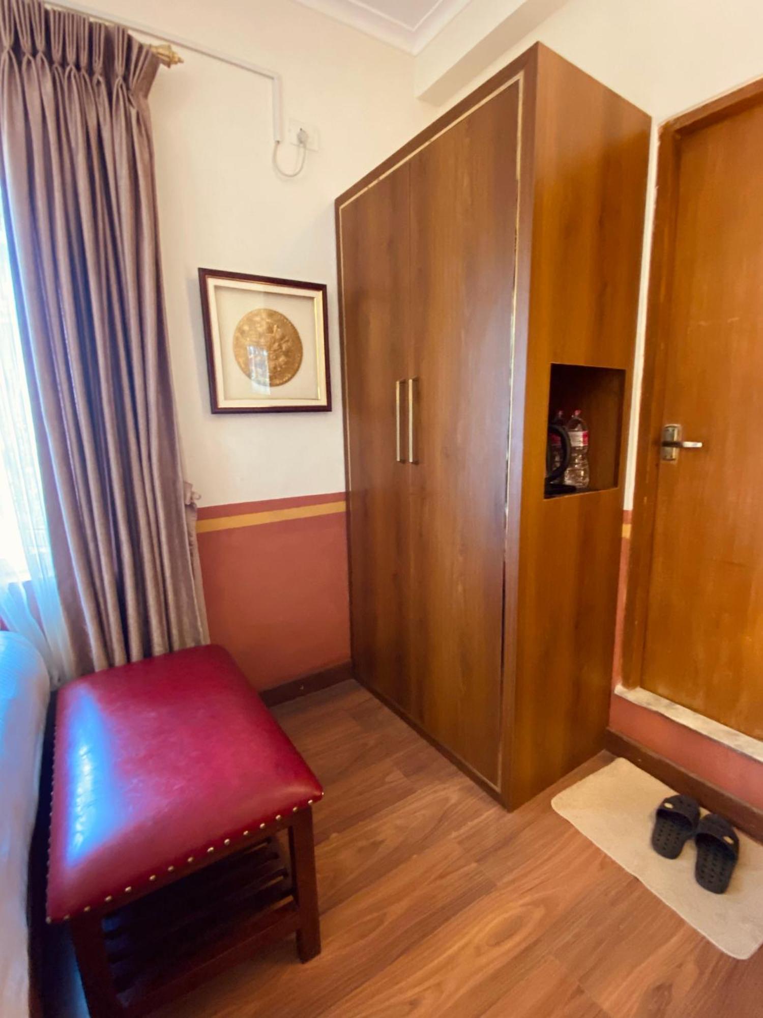 Three Jewels Boutique Hotel Pókhara Exteriér fotografie