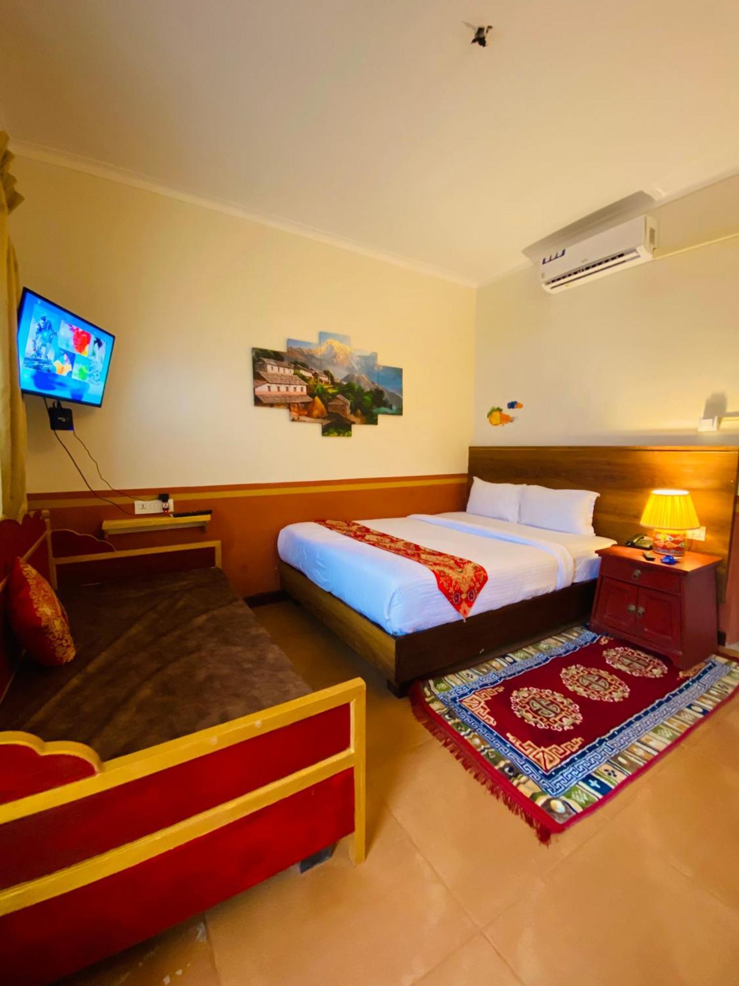 Three Jewels Boutique Hotel Pókhara Exteriér fotografie