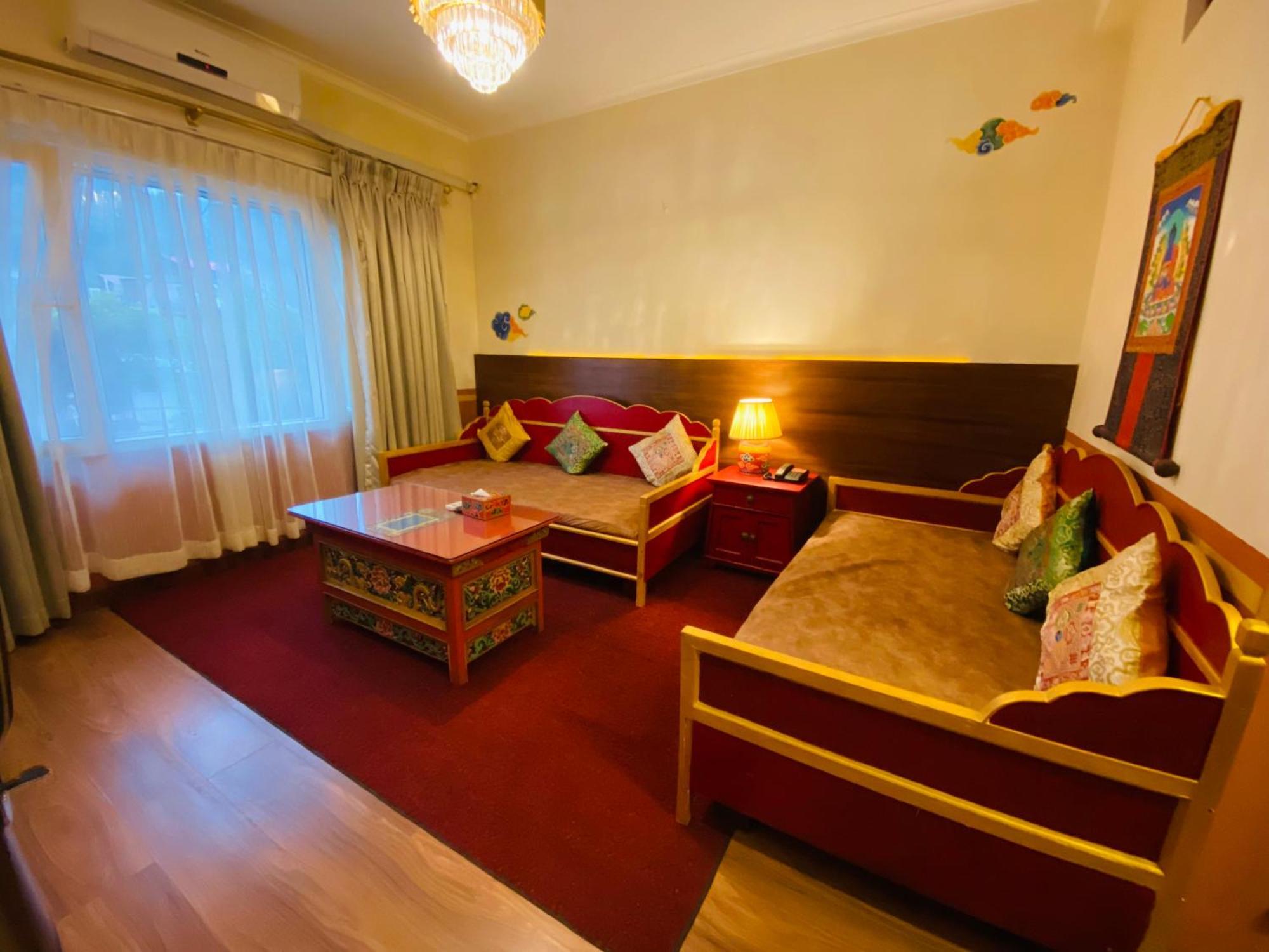 Three Jewels Boutique Hotel Pókhara Exteriér fotografie